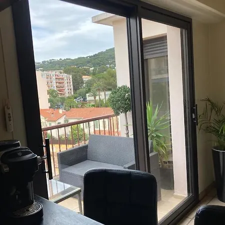 Flotte One Bedroom Apartman